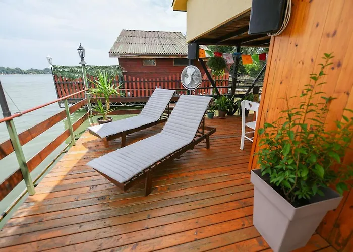 Sagando - Floating House On Sava River Tekne *