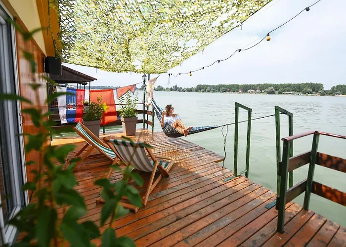 Sagando - Floating House On Sava River * Belgrad