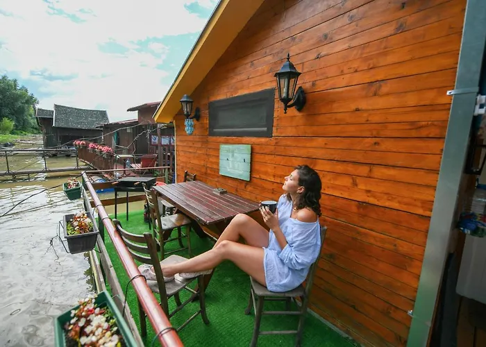Sagando - Floating House On Sava River Πλωτό κατάλυμα Βελιγράδι